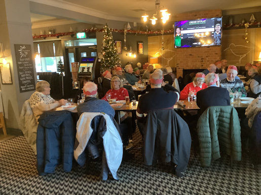 Sand Piper Christmas Meal P1.jpg (35265 bytes)